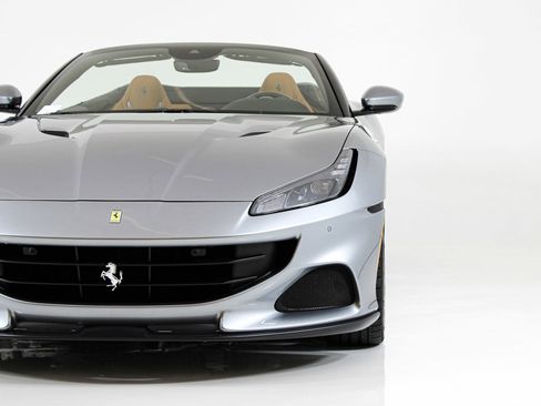 Certified 2023 Ferrari Portofino M RWD image 17