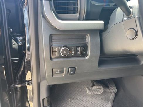 New 2025 Ford F250 Platinum image 12