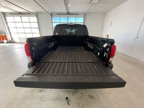 Used 2019 Toyota Tacoma TRD Off-Road w/ TRD Premium Off Road Package image 24