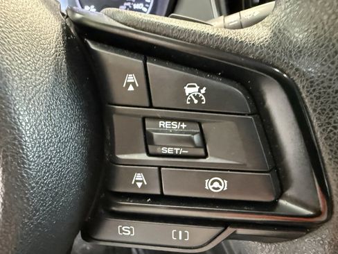 Used 2024 Subaru Crosstrek 2.0i Premium AWD/4WD image 14
