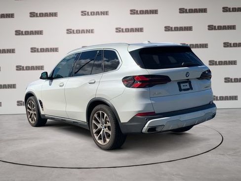 Certified 2024 BMW X5 xDrive40i w/ Premium Package AWD/4WD image 3