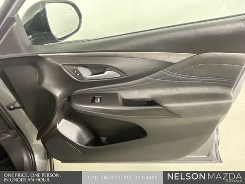 Used 2024 Buick Envista Sport Touring w/ Convenience I Package FWD image 20