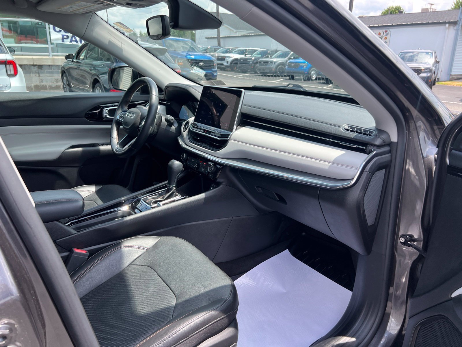 Used 2022 Jeep Compass Limited w/ Sun and Sound Group AWD/4WD image 51