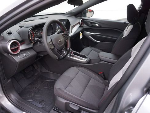 New 2026 Chevrolet Trax RS w/ Driver Confidence Package FWD image 9