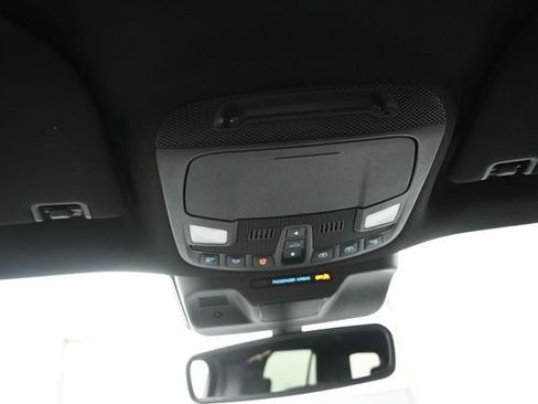 Used 2024 Ford Expedition Limited AWD/4WD image 12