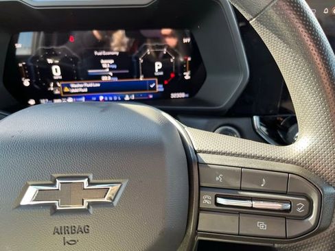 Used 2024 Chevrolet Colorado Trail Boss image 28