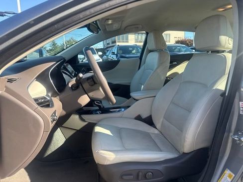 Used 2024 Chevrolet Malibu LT FWD image 10