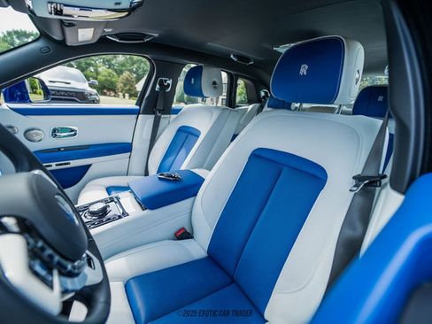 Used 2023 Rolls-Royce Ghost w/ Ghost Package image 27