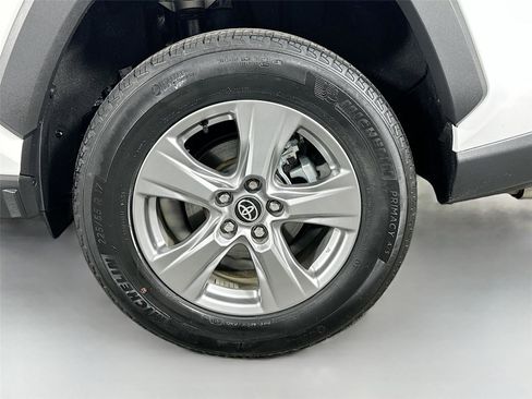 Certified 2025 Toyota RAV4 XLE image 28