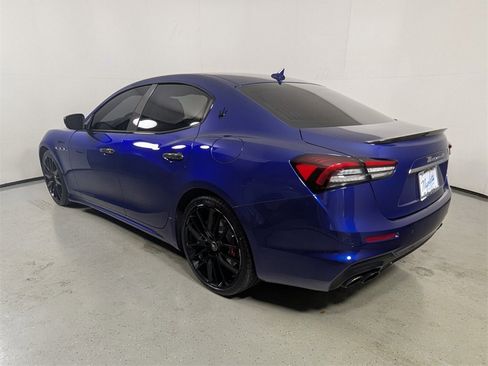 Used 2022 Maserati Ghibli Modena image 5