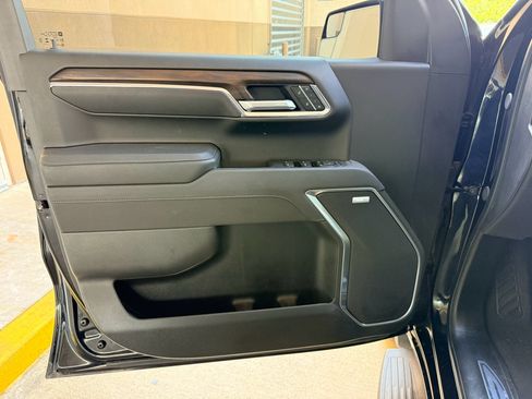 Used 2026 GMC Sierra 1500 SLT RWD image 9