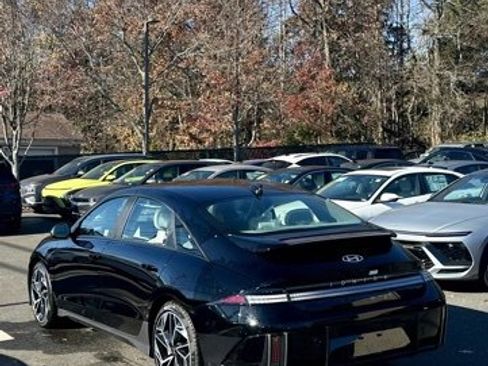 New 2024 Hyundai Ioniq 6 SEL image 5