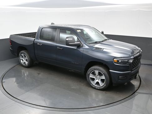 New 2026 RAM 1500 Express image 24