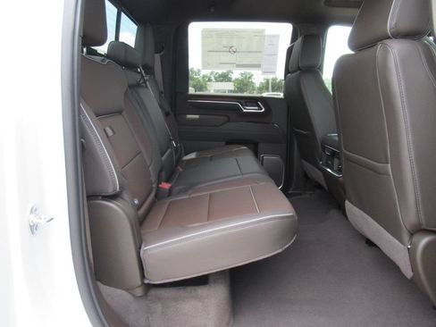 New 2026 GMC Sierra 3500 Denali w/ Denali Reserve Package AWD/4WD image 36