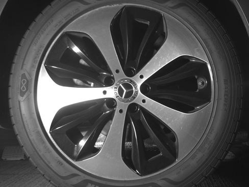 Used 2025 Mercedes-Benz GLB 250 4MATIC image 15