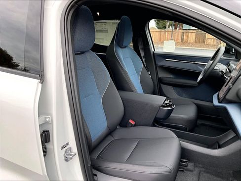 New 2026 Volvo EX30 Cross Country Ultra w/ Protection Package Premier image 31