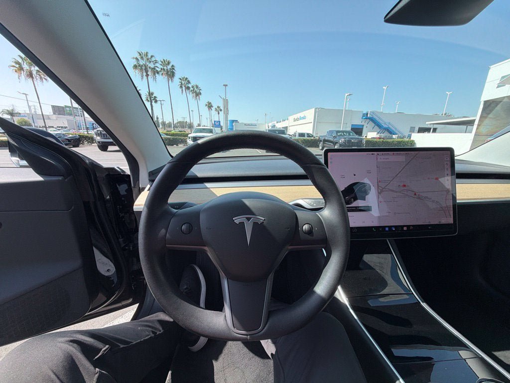 Used 2019 Tesla Model 3 Performance AWD/4WD image 16