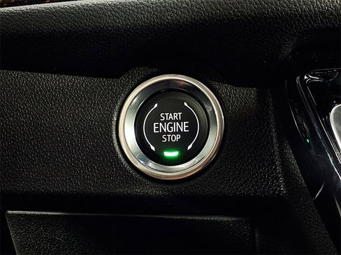 New 2026 Chevrolet Traverse RS image 16