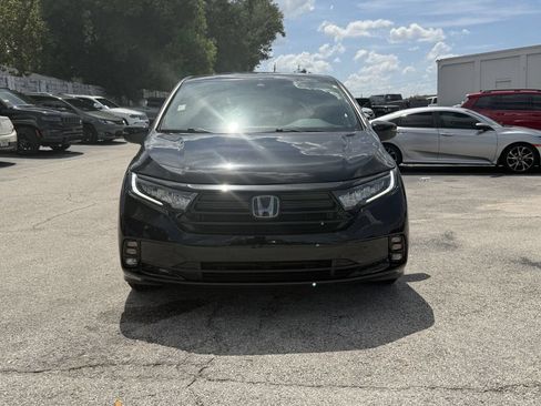 Used 2023 Honda Odyssey Sport image 9