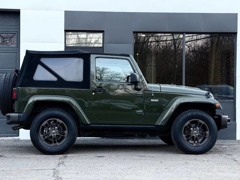 Used 2016 Jeep Wrangler Sahara image 5