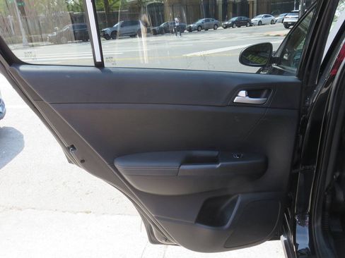 Used 2019 Kia Sportage LX w/ LX Popular Package AWD/4WD image 28