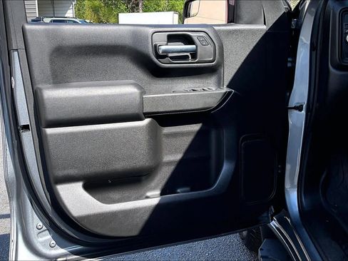 Used 2020 Chevrolet Silverado 1500 Custom w/ Custom Value Package image 21