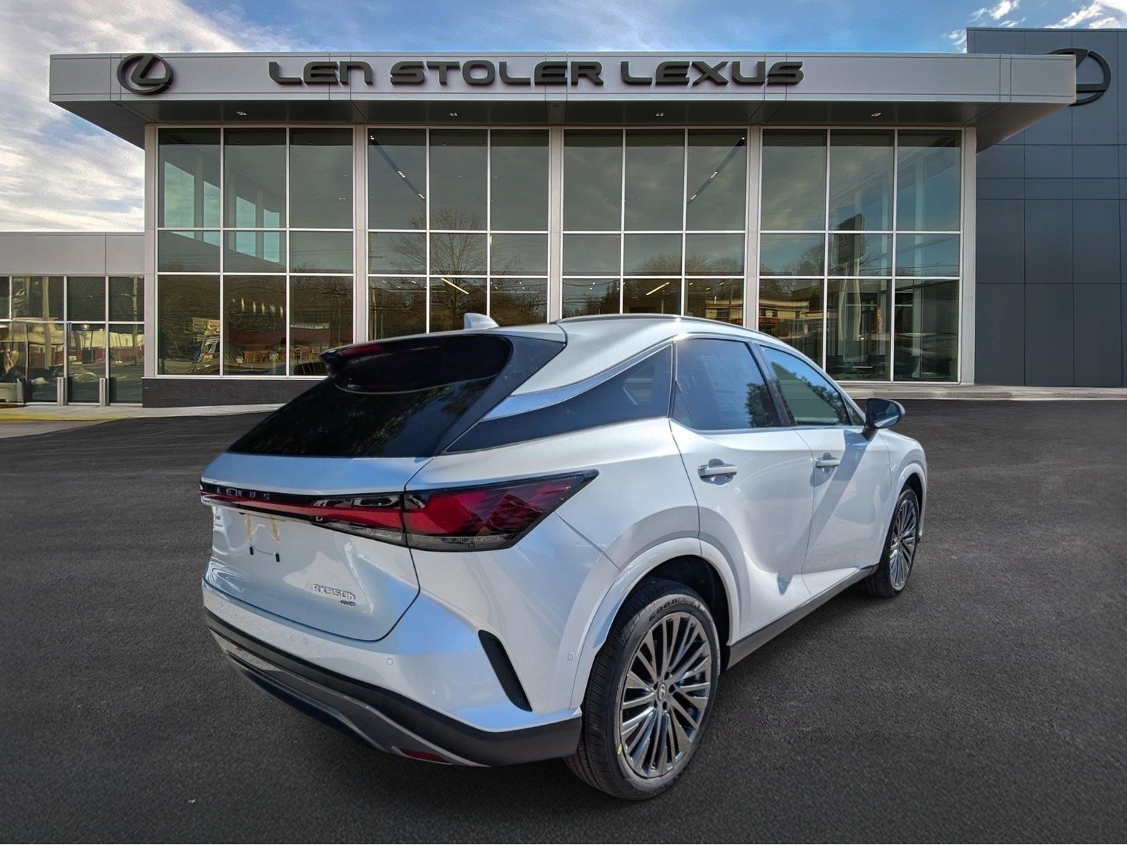 New 2026 Lexus RX 350 w/ Convenience Package AWD/4WD image 2