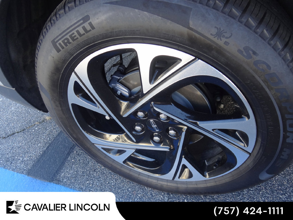 Used 2026 Lincoln Nautilus Premier w/ Equipment Group 102A AWD/4WD image 10