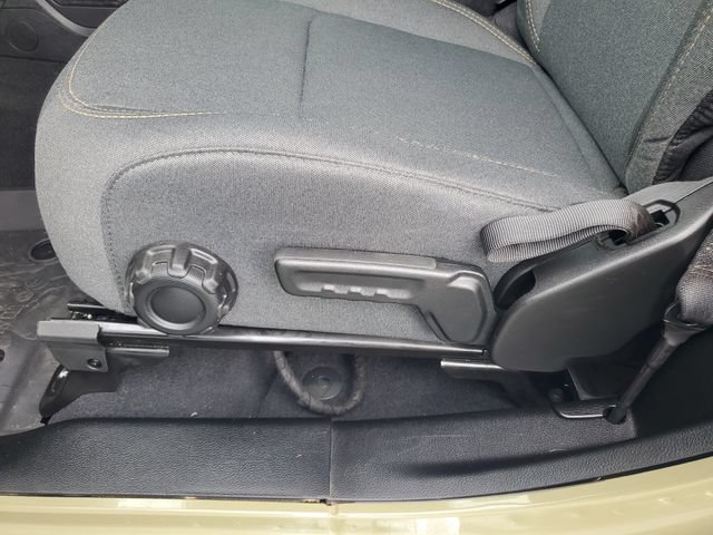 Used 2025 Jeep Wrangler Sport AWD/4WD image 19