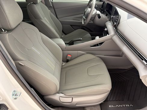 Used 2026 Hyundai Elantra Sport FWD image 22