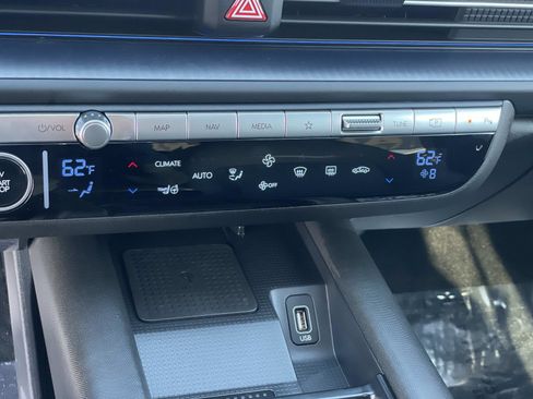 Certified 2025 Hyundai Ioniq 6 Limited image 17