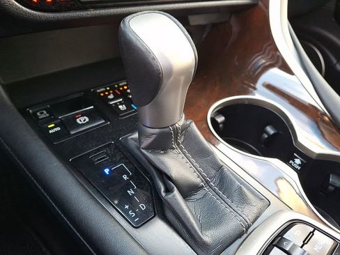 Used 2017 Lexus RX 350 350 w/ Premium Package image 13