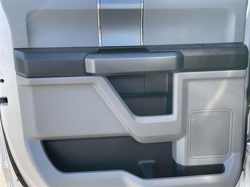 Used 2019 Ford F250 XLT w/ XLT Premium Package image 10