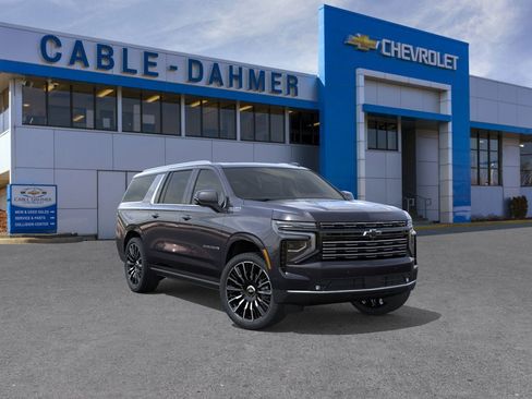 New 2026 Chevrolet Suburban High Country AWD/4WD image 15