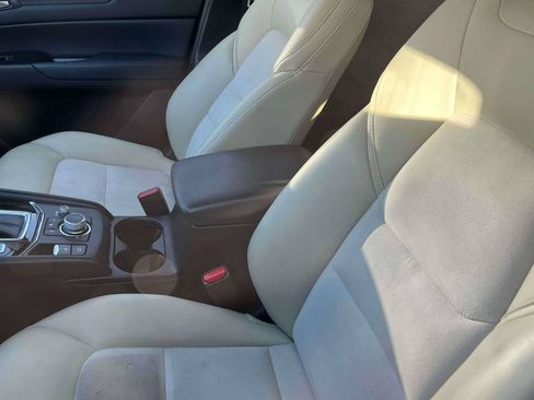 Used 2019 MAZDA CX-5 Touring FWD image 5