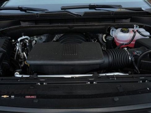 New 2025 GMC Yukon XL Denali w/ Sun & Power Step Package image 11