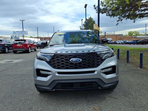 Certified 2024 Ford Explorer ST-Line w/ Class IV Trailer Tow Package AWD/4WD image 2