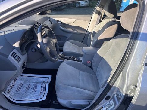 Used 2010 Toyota Corolla LE image 11