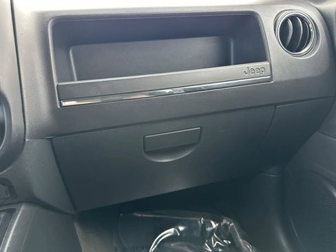 Used 2016 Jeep Patriot Sport w/ Power Value Group image 29