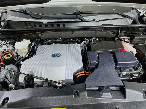 Used 2019 Toyota Highlander Limited Platinum image 9