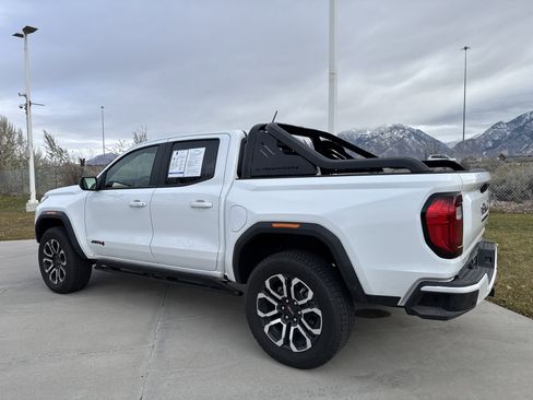 Used 2025 GMC Canyon AT4 w/ Nightfall Edition image 3