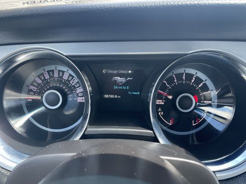 Used 2013 Ford Mustang Premium RWD image 16