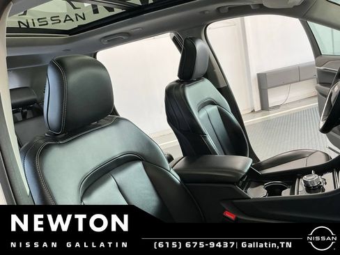 Used 2024 Jeep Grand Cherokee Limited 4xe AWD/4WD image 24