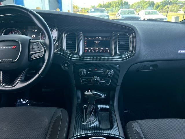 Used 2020 Dodge Charger SXT RWD image 15