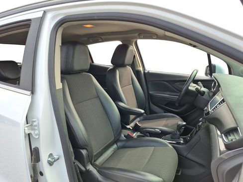 Used 2019 Buick Encore Preferred image 29