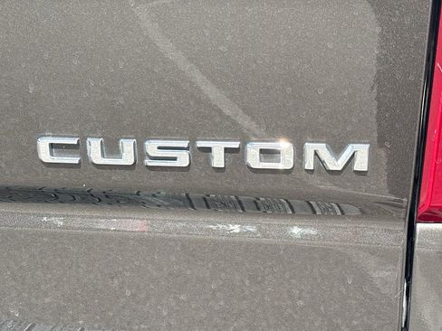 Used 2021 Chevrolet Silverado 1500 Custom image 12