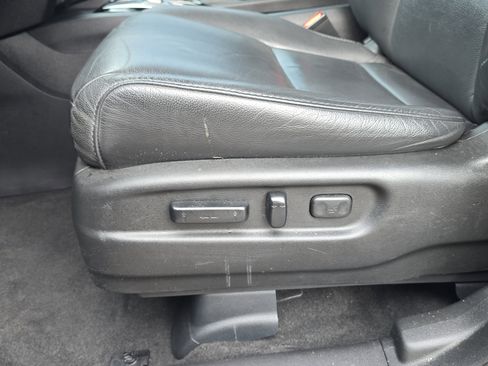 Used 2019 Honda Pilot Touring image 25