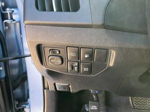 Used 2013 Toyota Prius Prime Advanced FWD image 8