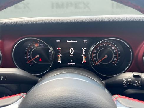 Used 2023 Jeep Wrangler Rubicon w/ Cold Weather Group AWD/4WD image 21