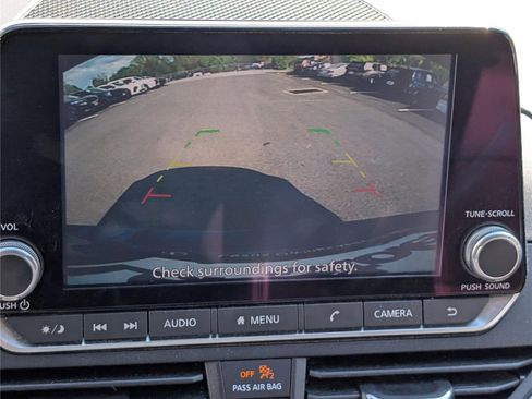 Used 2024 Nissan Altima 2.5 SR image 25